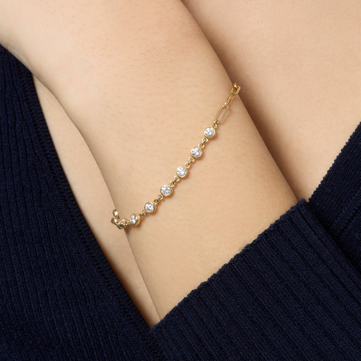 Trendy Diamond by the Yard Bracelet – Modern Jewellery Must-Have